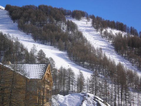 01-vue-balcon-pistes-ski.jpg