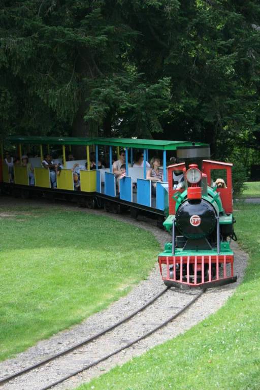 15p_le-petit-train-du-parc-fenestre.jpg