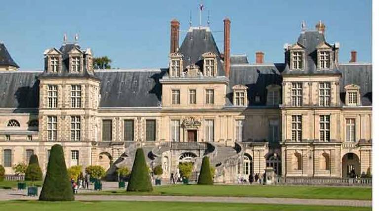 22s_Chateau-de-Fontainebleau.jpg