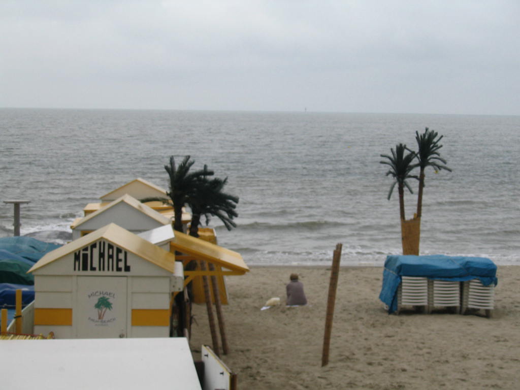 7jHwaVUE-PLAGE.JPG