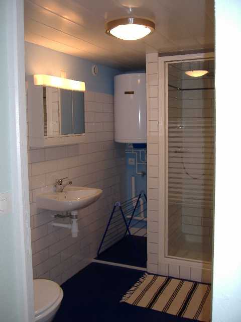 Bathroom-N-1.jpg